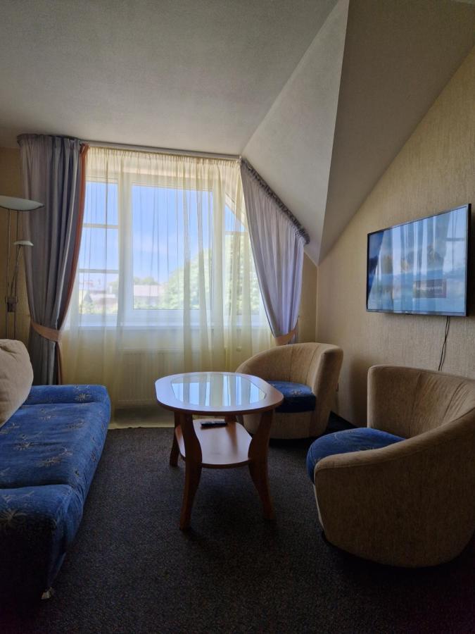 Hotel Linda Liepaja Exterior photo